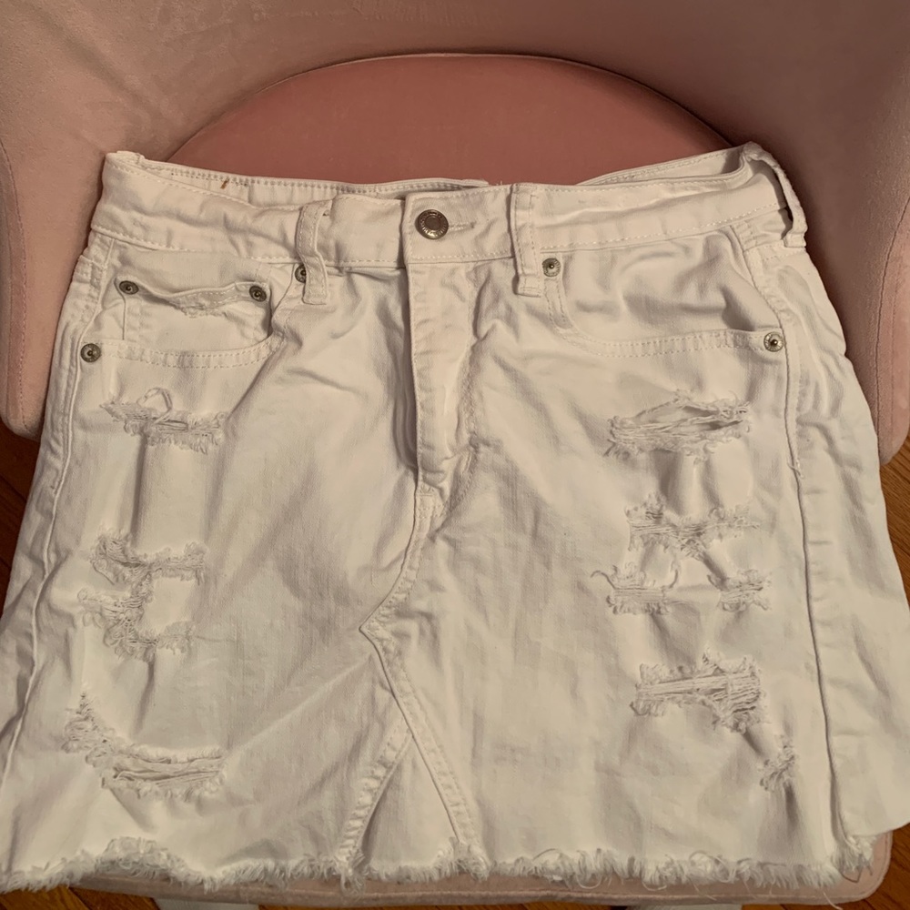 White denim skirt